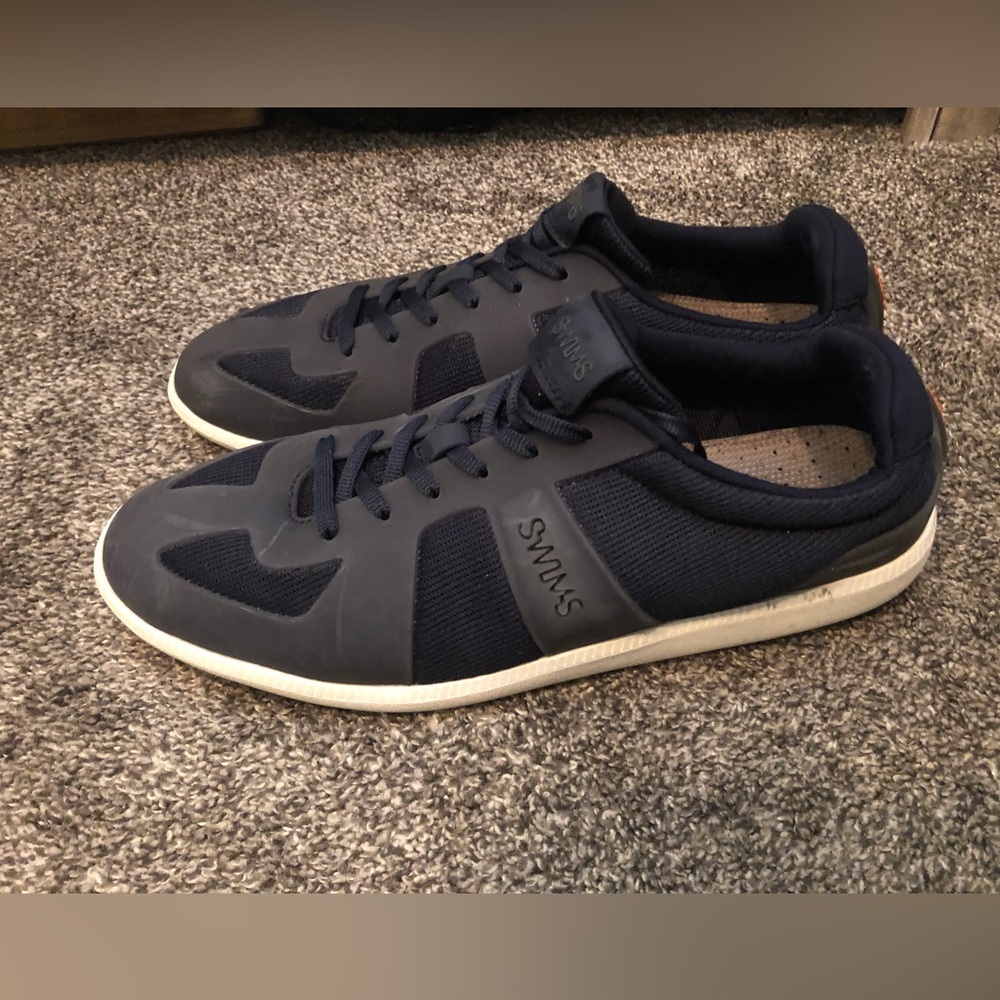 SWIMS Lace Up Sneakers Breathable Blue Men’s Water Shoes Size 11